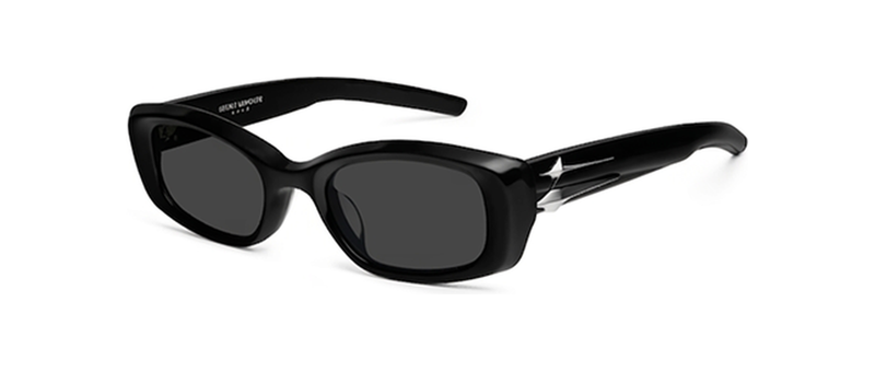 Alphone 01 in black acetate — three-quarter view